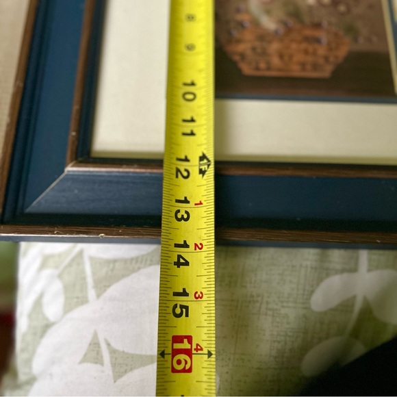 VTG Navy Blue Framed Cottagecore Farmhouse Florals In Basket Wall Hanging Decor - Picture 4 of 6